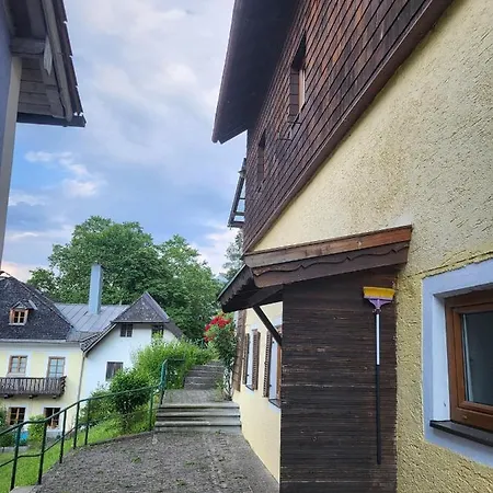 Felsenhoehle